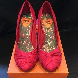 Rocket Dog Red Silk Pumps
